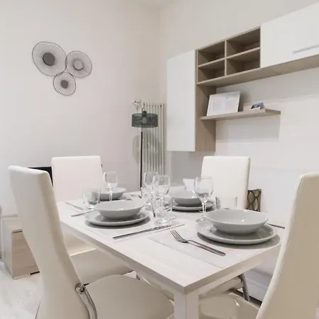 Italianway - Desenzano 22 Apartment