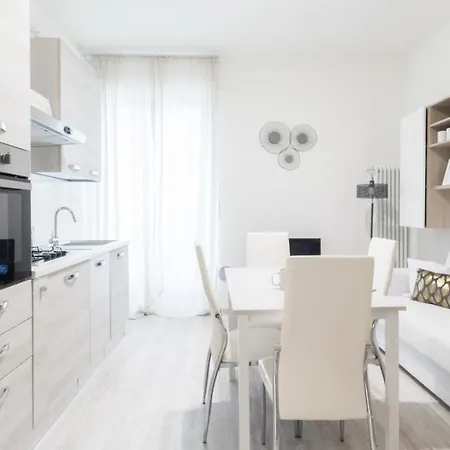 Italianway - Desenzano 22 Apartment