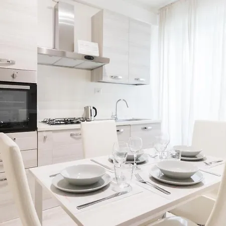 Апартаменты Italianway - Desenzano 22 *